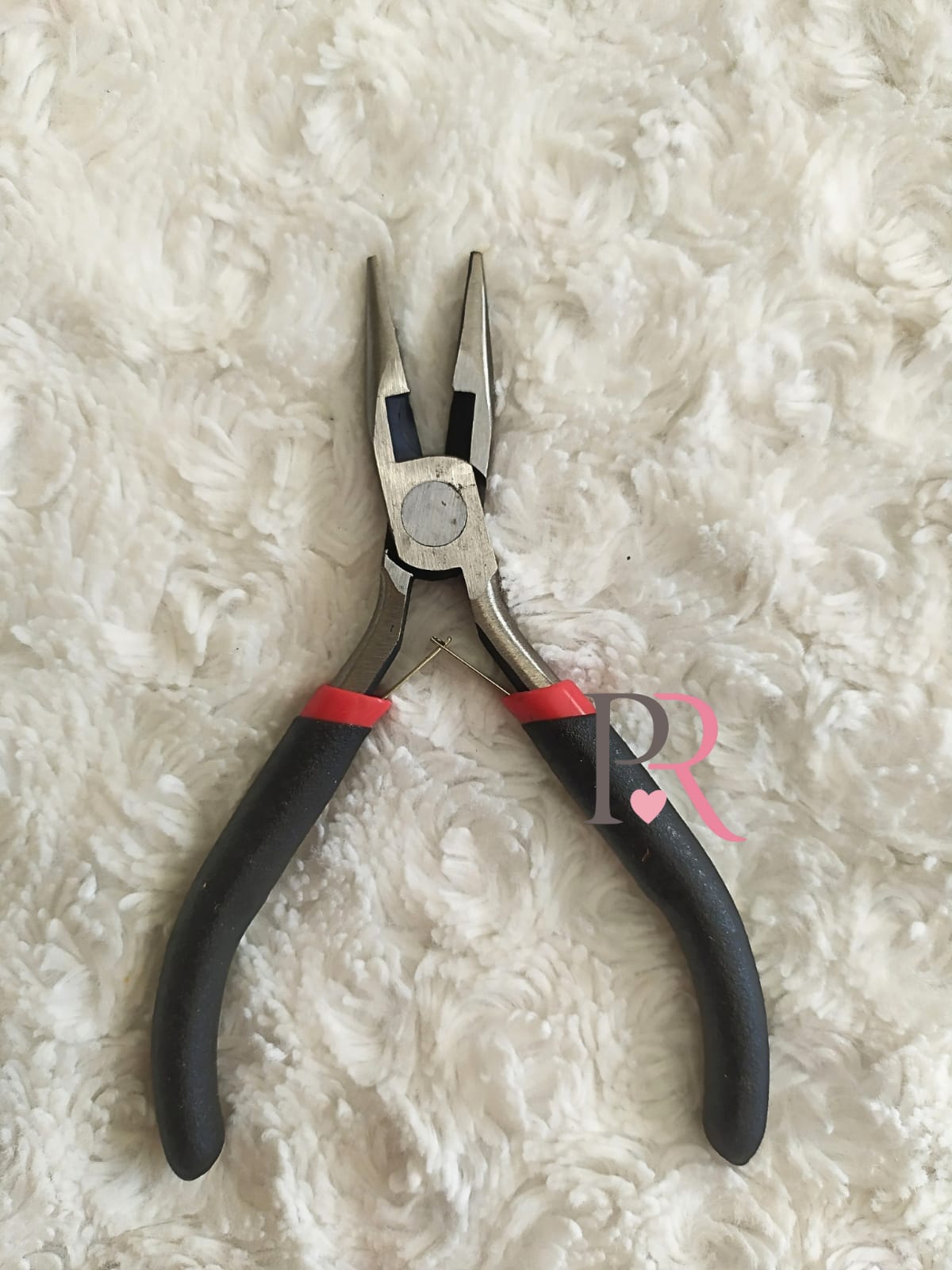 Pinza plana c/corte mango negro